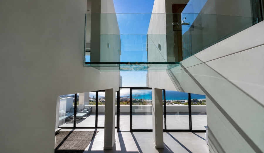 3 Bedroom Property for Sale in Camps Bay Western Cape